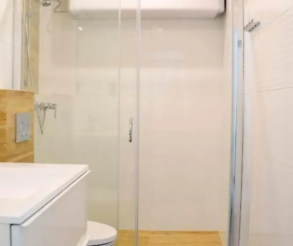 11 Апартаменты *